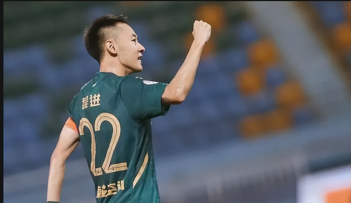 中超冲刺阶段再迎强敌，莱比锡伤情更新，主帅态度：质疑声仍在，纪律约束更严格(多特蒙德对莱比锡红牛)